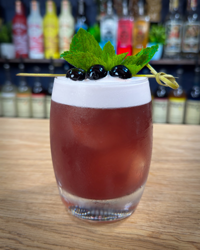 Cherry Bakewell Sour